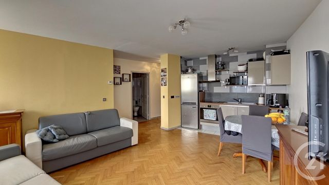 Appartement F2 à vendre - 2 pièces - 43.59 m2 - DRANCY - 93 - ILE-DE-FRANCE - Century 21 Pierrimo