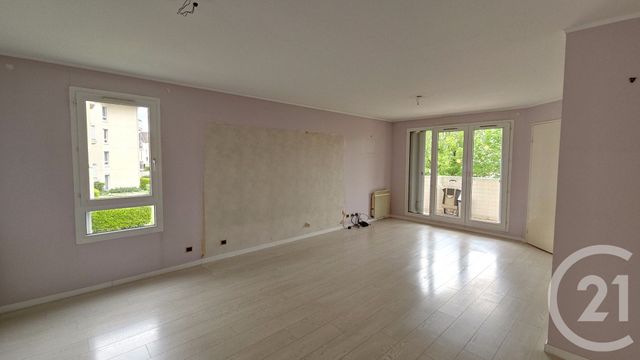 Appartement F5 à vendre - 5 pièces - 92.19 m2 - LE BOURGET - 93 - ILE-DE-FRANCE - Century 21 Pierrimo