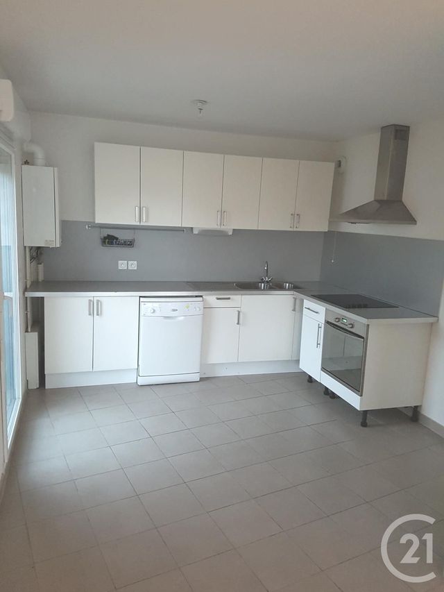 Appartement F4 à louer - 4 pièces - 84.7 m2 - DRANCY - 93 - ILE-DE-FRANCE - Century 21 Pierrimo Appartement F4 à louer - 4 pièces - 84.7 m2 - DRANCY - 93 - ILE-DE-FRANCE - Century 21 Pierrimo