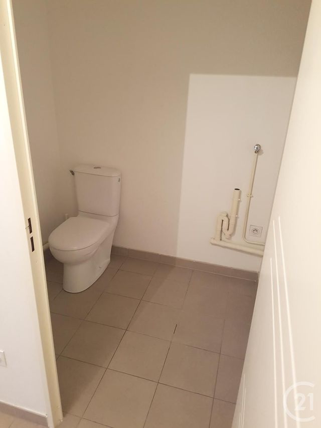 Appartement F4 à louer - 4 pièces - 84.7 m2 - DRANCY - 93 - ILE-DE-FRANCE - Century 21 Pierrimo Appartement F4 à louer - 4 pièces - 84.7 m2 - DRANCY - 93 - ILE-DE-FRANCE - Century 21 Pierrimo