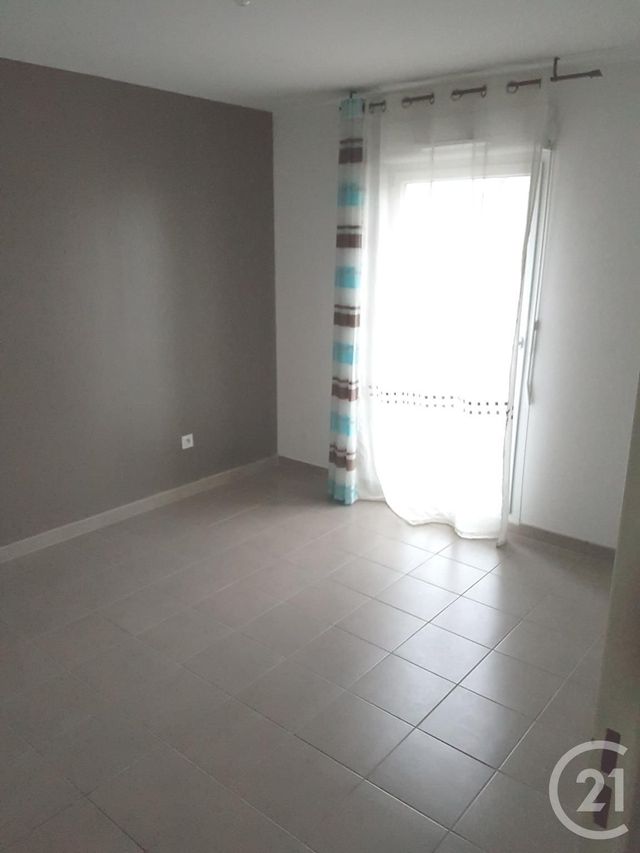 Appartement F4 à louer - 4 pièces - 84.7 m2 - DRANCY - 93 - ILE-DE-FRANCE - Century 21 Pierrimo Appartement F4 à louer - 4 pièces - 84.7 m2 - DRANCY - 93 - ILE-DE-FRANCE - Century 21 Pierrimo