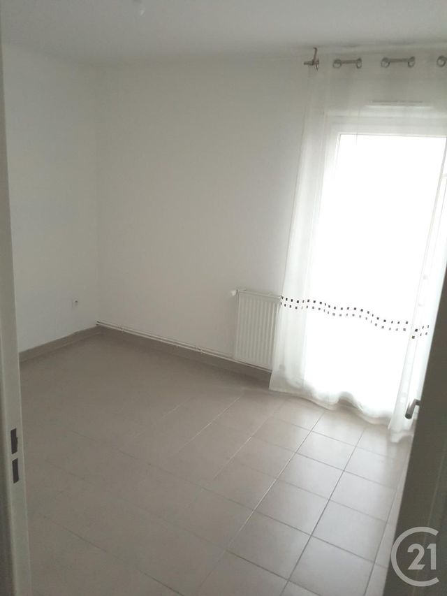 Appartement F4 à louer - 4 pièces - 84.7 m2 - DRANCY - 93 - ILE-DE-FRANCE - Century 21 Pierrimo Appartement F4 à louer - 4 pièces - 84.7 m2 - DRANCY - 93 - ILE-DE-FRANCE - Century 21 Pierrimo