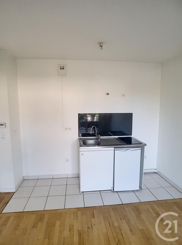 Appartement F1 à louer - 1 pièce - 30.87 m2 - DRANCY - 93 - ILE-DE-FRANCE - Century 21 Pierrimo Appartement F1 à louer - 1 pièce - 30.87 m2 - DRANCY - 93 - ILE-DE-FRANCE - Century 21 Pierrimo