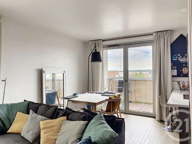 Afficher la photo en grand appartement à vendre - 3 pièces - 68.85 m2 - LE BOURGET - 93 - ILE-DE-FRANCE - Century 21 Pierrimo