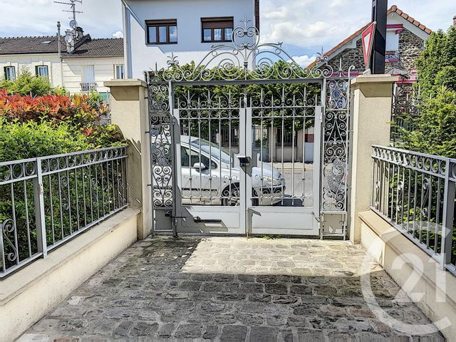 Appartement F2 à vendre - 2 pièces - 45.86 m2 - AULNAY SOUS BOIS - 93 - ILE-DE-FRANCE - Century 21 Pierrimo Appartement F2 à vendre - 2 pièces - 45.86 m2 - AULNAY SOUS BOIS - 93 - ILE-DE-FRANCE - Century 21 Pierrimo
