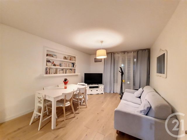 Appartement F2 à vendre - 2 pièces - 47.34 m2 - DRANCY - 93 - ILE-DE-FRANCE - Century 21 Pierrimo