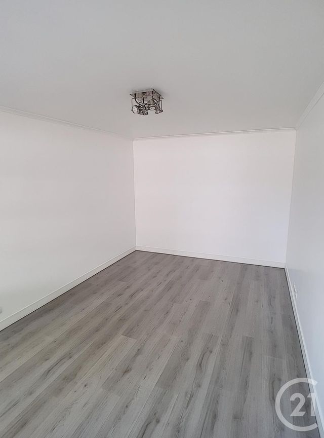 Afficher la photo en grand Appartement F2 à louer - 2 pièces - 36.06 m2 - TREMBLAY EN FRANCE - 93 - ILE-DE-FRANCE - Century 21 Pierrimo