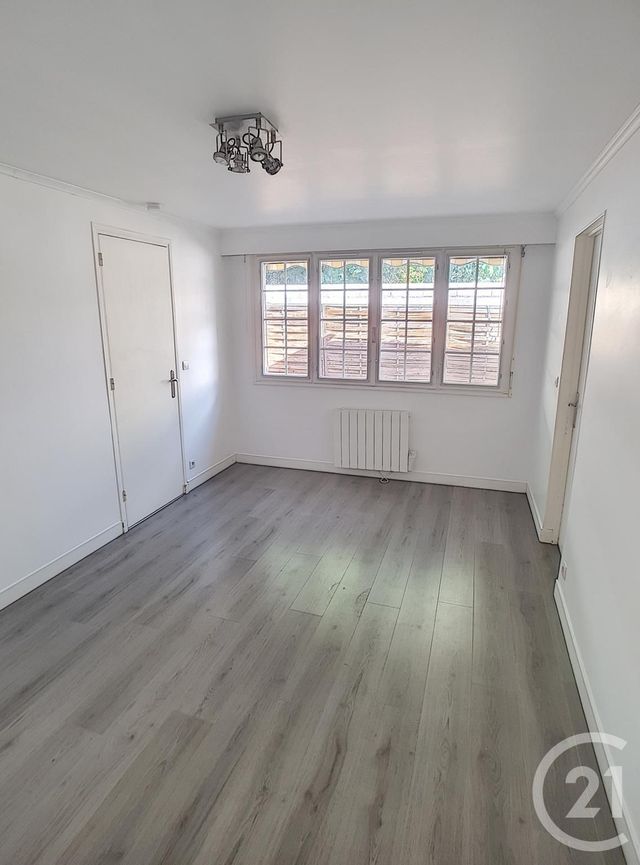 Afficher la photo en grand Appartement F2 à louer - 2 pièces - 36.06 m2 - TREMBLAY EN FRANCE - 93 - ILE-DE-FRANCE - Century 21 Pierrimo