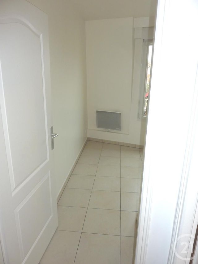 Afficher la photo en grand Appartement F1 à louer - 1 pièce - 28.02 m2 - DRANCY - 93 - ILE-DE-FRANCE - Century 21 Pierrimo