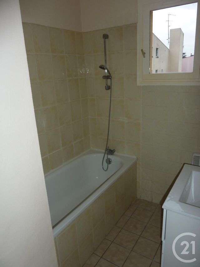 Afficher la photo en grand Appartement F2 à louer - 2 pièces - 43.55 m2 - DRANCY - 93 - ILE-DE-FRANCE - Century 21 Pierrimo