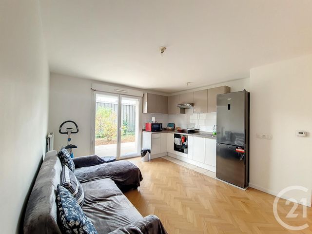 Appartement F3 à vendre - 3 pièces - 62.98 m2 - DRANCY - 93 - ILE-DE-FRANCE - Century 21 Pierrimo