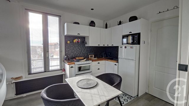 Appartement F3 à vendre - 3 pièces - 37.38 m2 - DRANCY - 93 - ILE-DE-FRANCE - Century 21 Pierrimo