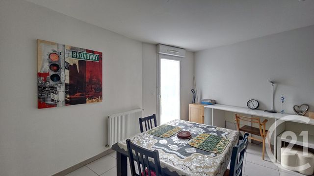 Appartement F2 à vendre - 2 pièces - 48.78 m2 - DRANCY - 93 - ILE-DE-FRANCE - Century 21 Pierrimo