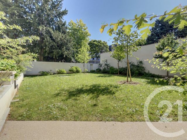 Afficher la photo en grand Appartement F2 à vendre - 2 pièces - 47.2 m2 - LE BOURGET - 93 - ILE-DE-FRANCE - Century 21 Pierrimo