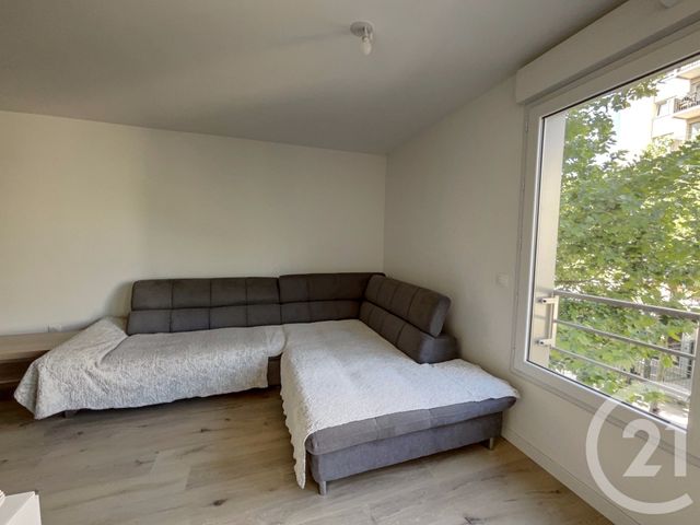 Afficher la photo en grand Appartement F2 à vendre - 2 pièces - 47.2 m2 - LE BOURGET - 93 - ILE-DE-FRANCE - Century 21 Pierrimo