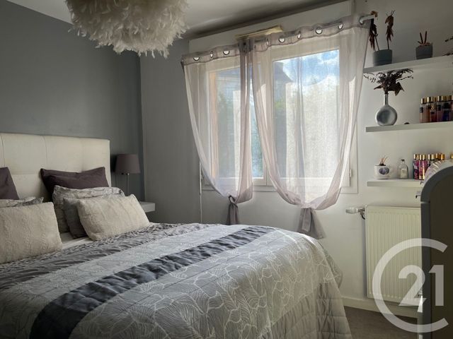 Afficher la photo en grand Appartement F4 à vendre - 4 pièces - 76.91 m2 - LE BLANC MESNIL - 93 - ILE-DE-FRANCE - Century 21 Pierrimo