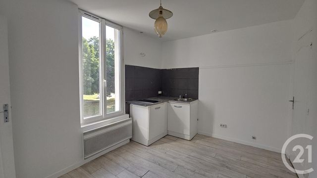 Afficher la photo en grand Appartement F2 à vendre - 2 pièces - 22.0 m2 - LE BOURGET - 93 - ILE-DE-FRANCE - Century 21 Pierrimo