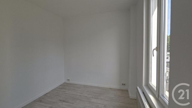 Afficher la photo en grand Appartement F2 à vendre - 2 pièces - 22.0 m2 - LE BOURGET - 93 - ILE-DE-FRANCE - Century 21 Pierrimo