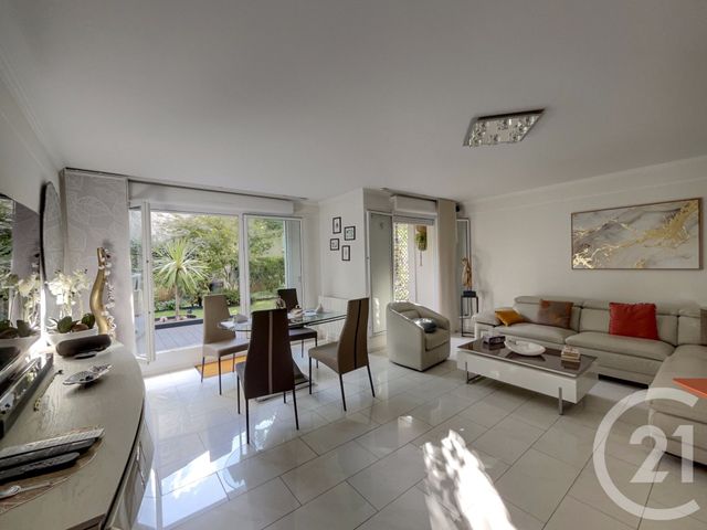 Appartement F5 à vendre - 5 pièces - 80.17 m2 - DRANCY - 93 - ILE-DE-FRANCE - Century 21 Pierrimo