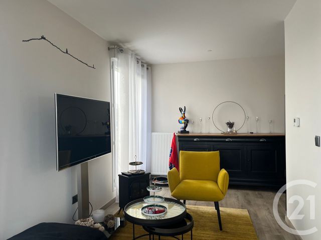 Afficher la photo en grand Appartement F4 à vendre - 4 pièces - 77.63 m2 - LE BLANC MESNIL - 93 - ILE-DE-FRANCE - Century 21 Pierrimo