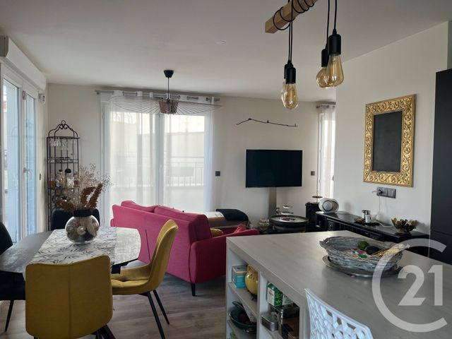 Afficher la photo en grand Appartement F4 à vendre - 4 pièces - 77.63 m2 - LE BLANC MESNIL - 93 - ILE-DE-FRANCE - Century 21 Pierrimo