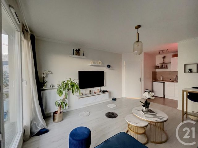 Appartement à vendre - 3 pièces - 64.0 m2 - LE BLANC MESNIL - 93 - ILE-DE-FRANCE - Century 21 Pierrimo