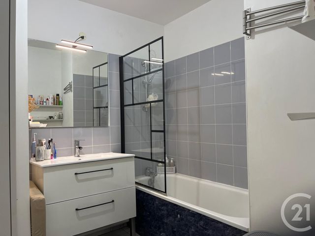 Appartement F4 à vendre - 4 pièces - 76.91 m2 - LE BLANC MESNIL - 93 - ILE-DE-FRANCE - Century 21 Pierrimo