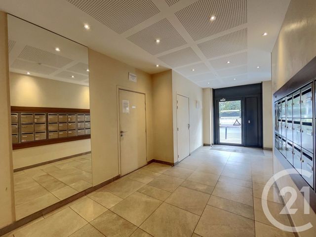 Appartement F2 à vendre - 2 pièces - 43.05 m2 - DRANCY - 93 - ILE-DE-FRANCE - Century 21 Pierrimo