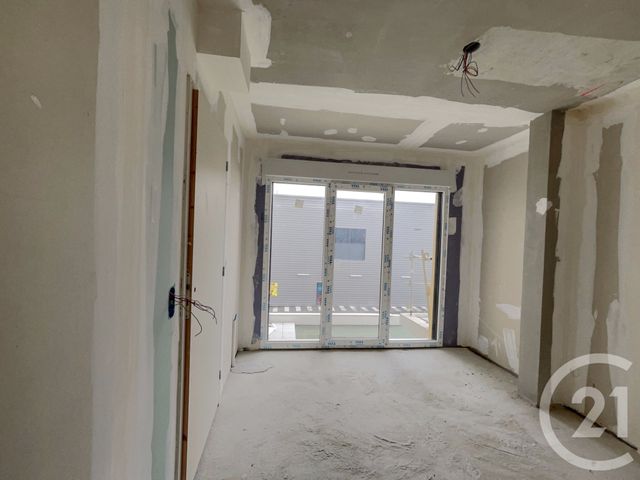 Appartement F3 à vendre - 3 pièces - 64.87 m2 - EPINAY SUR SEINE - 93 - ILE-DE-FRANCE - Century 21 Pierrimo