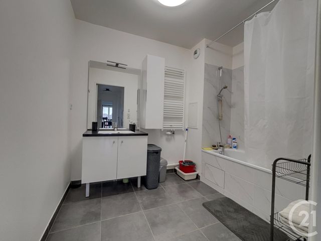 Appartement F3 à vendre - 3 pièces - 60.46 m2 - LE BLANC MESNIL - 93 - ILE-DE-FRANCE - Century 21 Pierrimo
