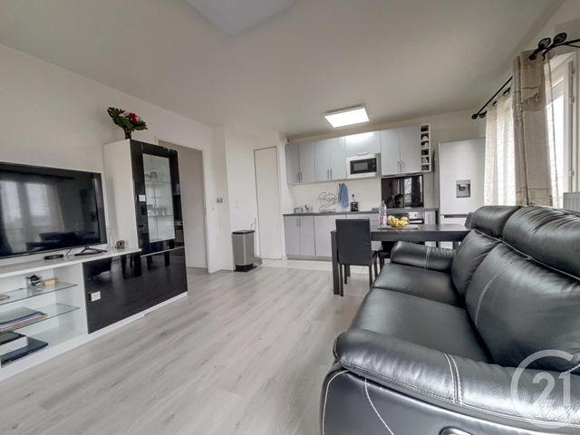 Appartement F3 à vendre - 3 pièces - 60.46 m2 - LE BLANC MESNIL - 93 - ILE-DE-FRANCE - Century 21 Pierrimo