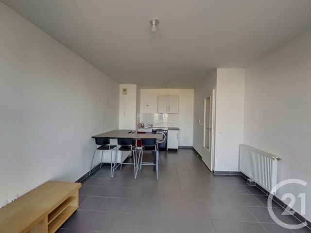 Appartement F2 à vendre - 2 pièces - 41.2 m2 - DRANCY - 93 - ILE-DE-FRANCE - Century 21 Pierrimo