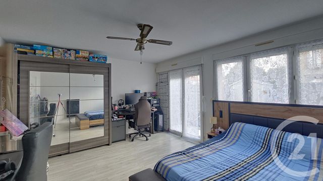 Appartement F4 à vendre - 4 pièces - 77.17 m2 - DRANCY - 93 - ILE-DE-FRANCE - Century 21 Pierrimo