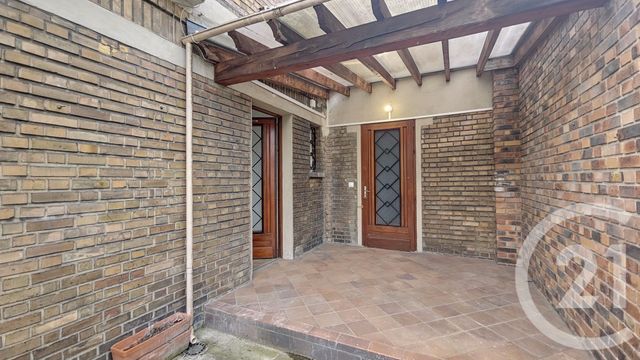 Appartement F2 à vendre - 2 pièces - 38.39 m2 - LE BOURGET - 93 - ILE-DE-FRANCE - Century 21 Pierrimo