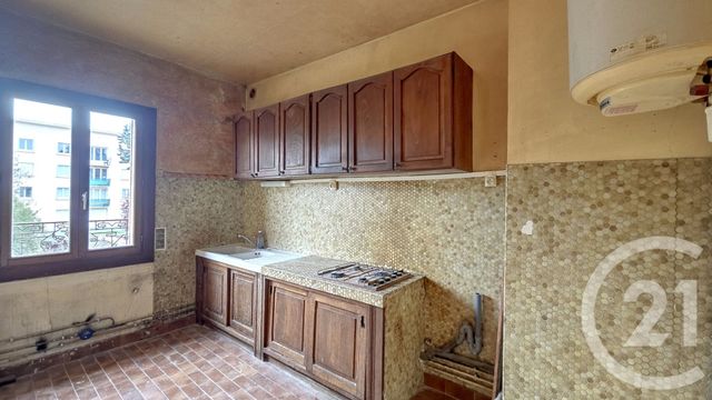 Appartement à vendre - 2 pièces - 44.12 m2 - LE BOURGET - 93 - ILE-DE-FRANCE - Century 21 Pierrimo