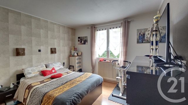 Appartement F5 à vendre - 5 pièces - 76.04 m2 - DRANCY - 93 - ILE-DE-FRANCE - Century 21 Pierrimo
