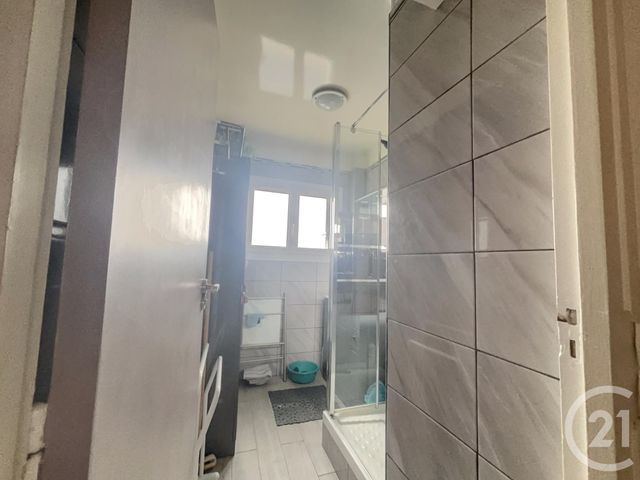 Appartement F5 à vendre - 5 pièces - 72.98 m2 - DRANCY - 93 - ILE-DE-FRANCE - Century 21 Pierrimo