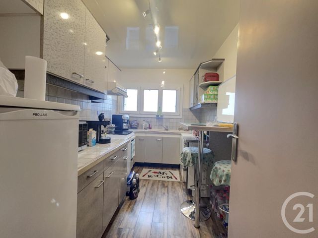 Appartement F5 à vendre - 5 pièces - 72.98 m2 - DRANCY - 93 - ILE-DE-FRANCE - Century 21 Pierrimo