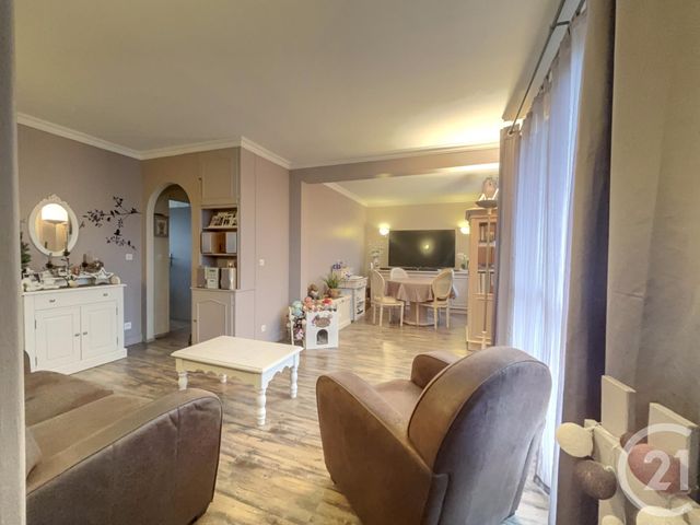 Appartement F5 à vendre - 5 pièces - 72.98 m2 - DRANCY - 93 - ILE-DE-FRANCE - Century 21 Pierrimo