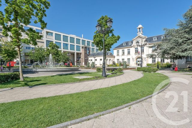 Appartement F4 à vendre - 4 pièces - 78.35 m2 - DRANCY - 93 - ILE-DE-FRANCE - Century 21 Pierrimo