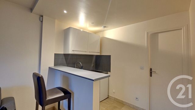 Appartement Studio à vendre - 1 pièce - 22.47 m2 - LE BOURGET - 93 - ILE-DE-FRANCE - Century 21 Pierrimo