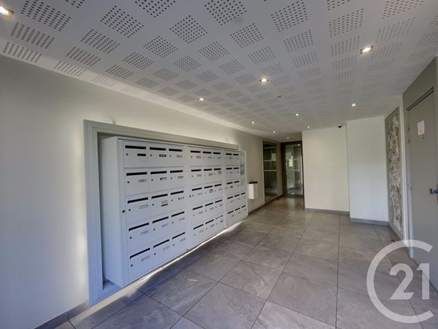 Appartement F2 à vendre - 2 pièces - 43.5 m2 - LE BLANC MESNIL - 93 - ILE-DE-FRANCE - Century 21 Pierrimo