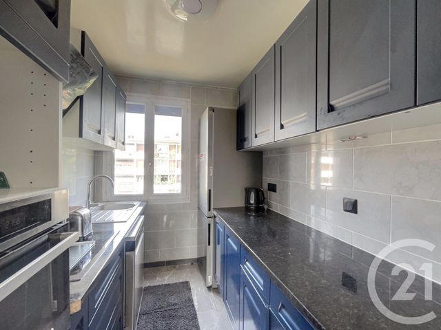 Appartement F4 à vendre - 4 pièces - 62.39 m2 - LE BLANC MESNIL - 93 - ILE-DE-FRANCE - Century 21 Pierrimo