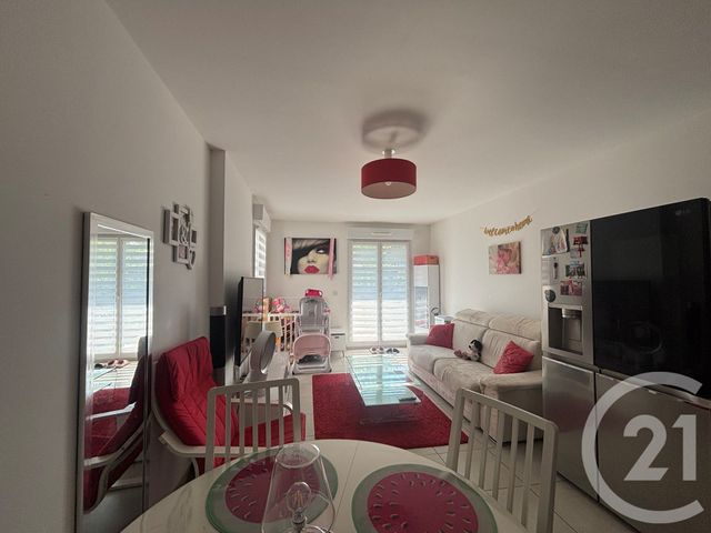 Appartement F3 à vendre - 3 pièces - 59.95 m2 - LE BLANC MESNIL - 93 - ILE-DE-FRANCE - Century 21 Pierrimo