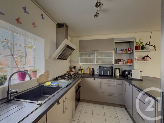 Appartement F4 à vendre - 4 pièces - 71.44 m2 - LE BLANC MESNIL - 93 - ILE-DE-FRANCE - Century 21 Pierrimo