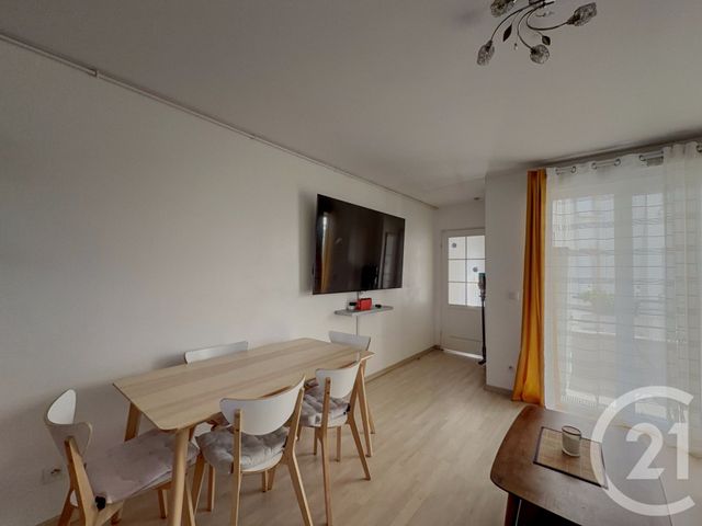 Appartement F4 à vendre - 4 pièces - 71.44 m2 - LE BLANC MESNIL - 93 - ILE-DE-FRANCE - Century 21 Pierrimo