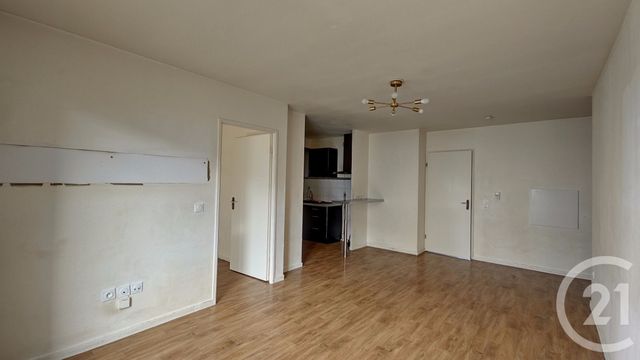 Appartement F4 à vendre - 4 pièces - 72.25 m2 - LE BLANC MESNIL - 93 - ILE-DE-FRANCE - Century 21 Pierrimo