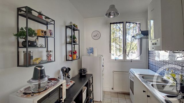 Appartement F3 à vendre - 3 pièces - 55.27 m2 - LE BLANC MESNIL - 93 - ILE-DE-FRANCE - Century 21 Pierrimo